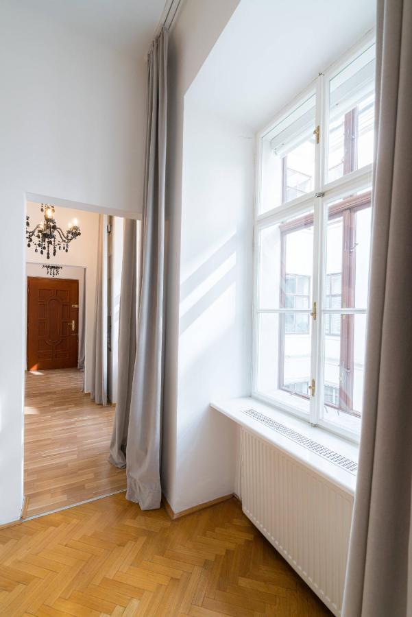 Vienna Residence, Volkstheater - Parliament מראה חיצוני תמונה