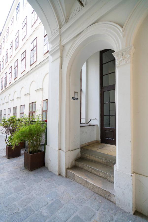 Vienna Residence, Volkstheater - Parliament מראה חיצוני תמונה